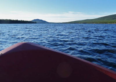 Lappland Ruhe Abenteuer Cabins Urige Blockhütten zum Entspannen Sommer See Bootstour